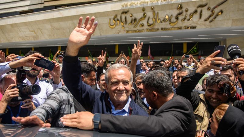 Reformist lawmaker Masoud Pezeshkian wins